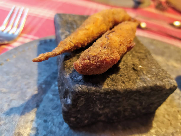 istock fried anchovies 1331789394