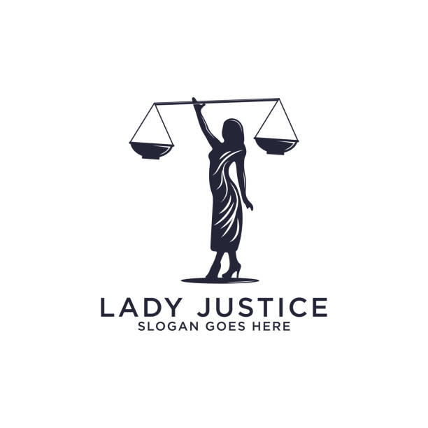 레이디 저스티스 로펌 로고 아이콘 디자인 영감, 스케일 벡터 일러스트가 있는 강력한 여성 인물 - scales of justice stock illustrations