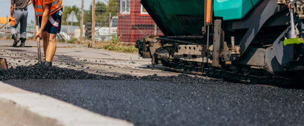 istock Road service repairs the highway 1331984154