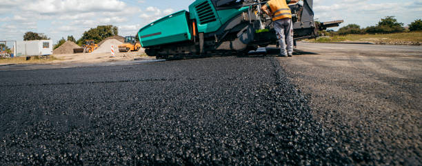 istock Road service repairs the highway 1331984184