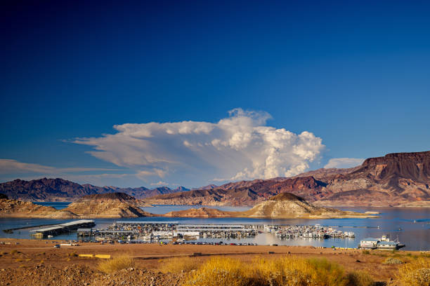 istock Drying Lake Mead near Las Vegas 1332016042