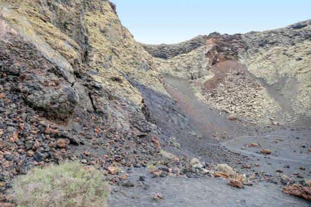 istock Timanfaya National Park 1332085993