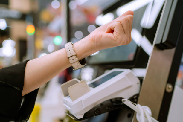 istock Making contactless payment with smartwatch 1332131893