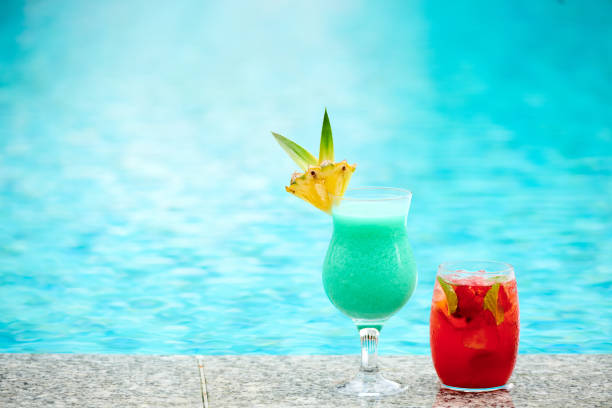 istock Summer Cocktails Near Pool 1332301144