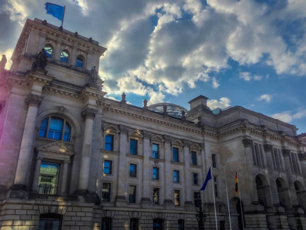 istock Blue, cloudy Reichstag 1332330060