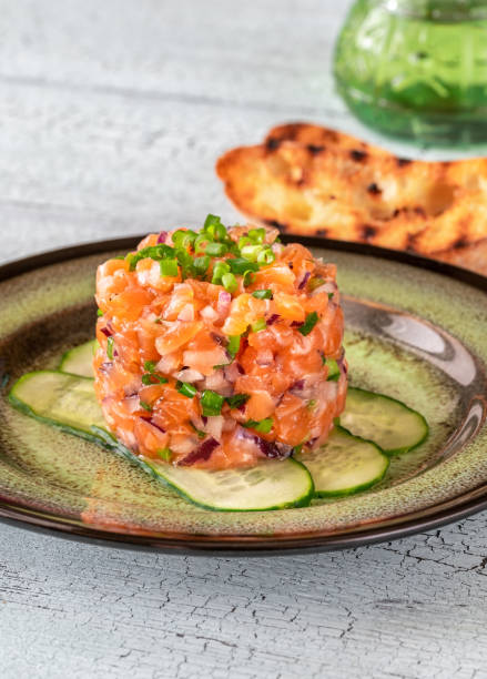 istock Salmon tartare 1332378946