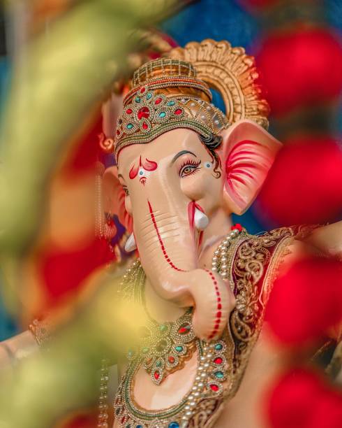 a ganpati closeup shot - indian god fotos imagens e fotografias de stock