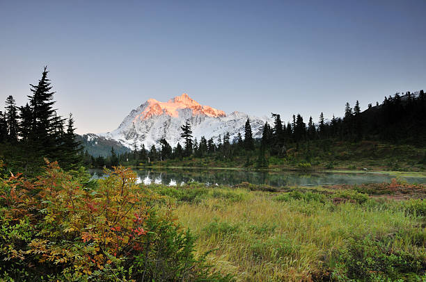 istock Mt. Shuksan Autumn Sunset 133270710