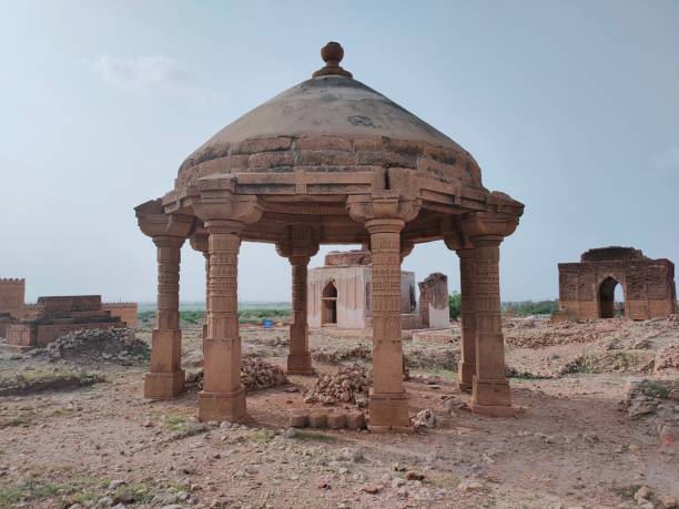 istock Tomb of Makli Thatta 1332718207