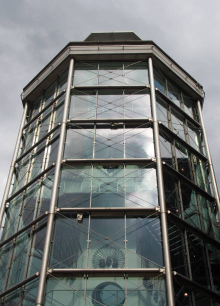 the hall of steel tower outside the royal armouries museum at leeds dock - leeds england museum famous place yorkshire imagens e fotografias de stock