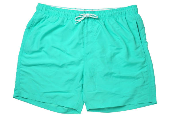 maillots de bain sur fond blanc - swimming trunks shorts swimming shorts clothing photos et images de collection