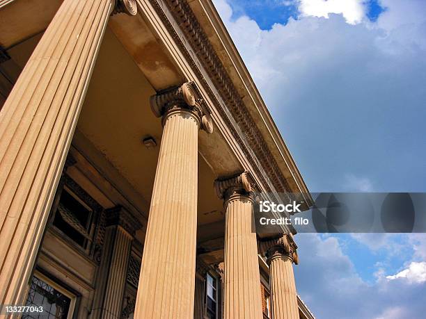 Palazzo Di Giustizia - Fotografie stock e altre immagini di Ambientazione esterna - Ambientazione esterna, Architettura, Colonna architettonica