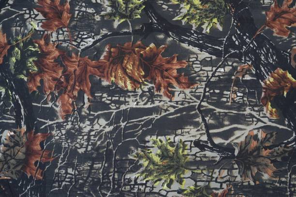 las kwiatowy wzór kamuflażu na tkaninie – zdjęcie