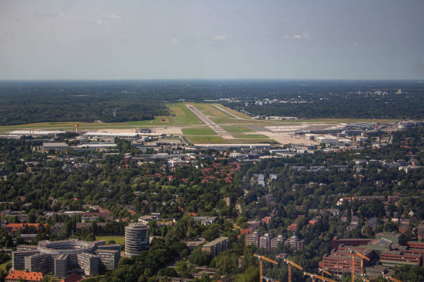 istock Approach to Hamburg Airport 1332889949