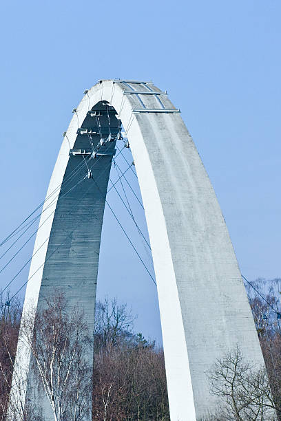 istock Arch of a bridge 133289118