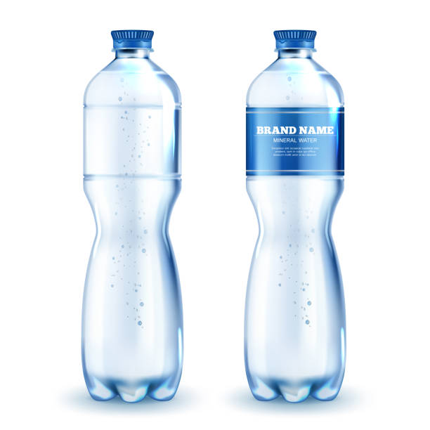 realistisches detailliertes 3d-wasserflaschen-set. vektor - wasserflasche stock-grafiken, -clipart, -cartoons und -symbole