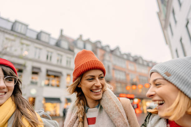 istock City getaway with my sisters 1332892446