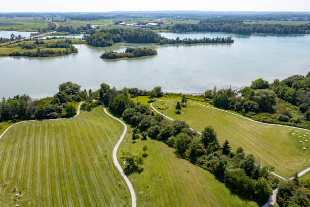 istock Mel Swart Lake Gibson Conservation Park, Thorold, St. Catharines, Canada 1332956422