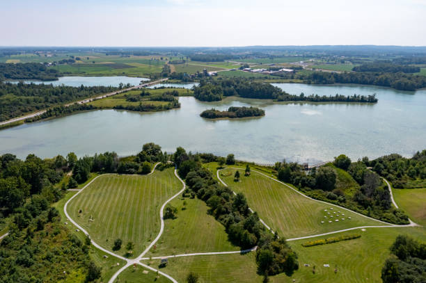 istock Mel Swart Lake Gibson Conservation Park, Thorold, St. Catharines, Canada 1332956466