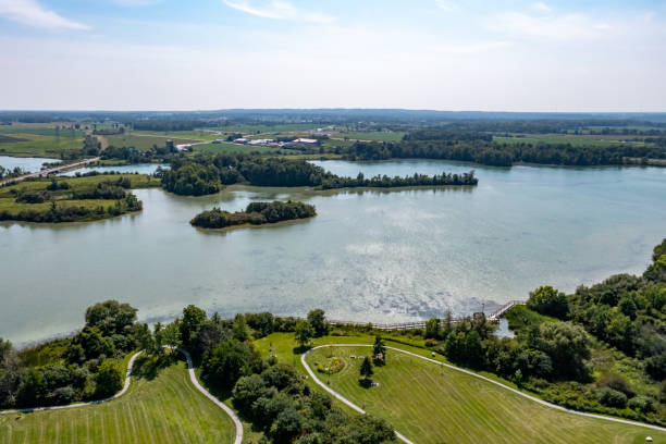 istock Mel Swart Lake Gibson Conservation Park, Thorold, St. Catharines, Canada 1332957389
