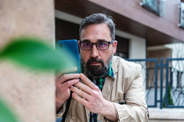 istock Detective captures the suspected person 1332969445