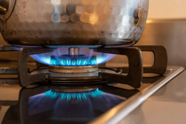 The fire on the gas stove. The fire on the gas stove. gas stove burner photos stock pictures, royalty-free photos & images