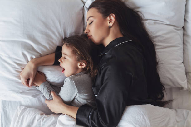 istock Mom and daughter 1333007055