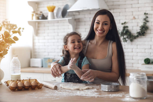 istock Mom and daughter 1333011143