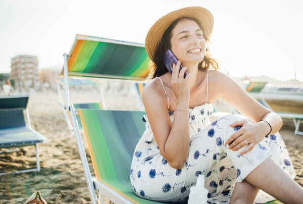 istock Girl talking at the phone 1333020688