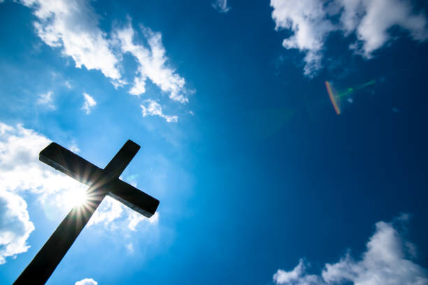 istock The glory of the cross, the blue sky. 1333025657
