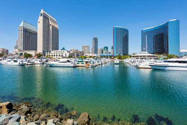 エンバカデロ・マリーナ(カリフォルニア州サンディエゴ) - day san diego california harbor downtown district ストックフォトと画像