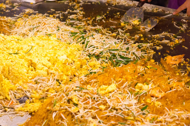 istock Huge frying pan with Pad Thai 1333029003