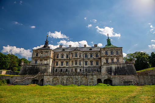 The Palace of the Dukes of Braganza was built in the 15th century, in Guimarães, by Alfonso, I Duke of Braganza for his lover. When the duke was with her, he would already have a luxurious residence for the two of them.