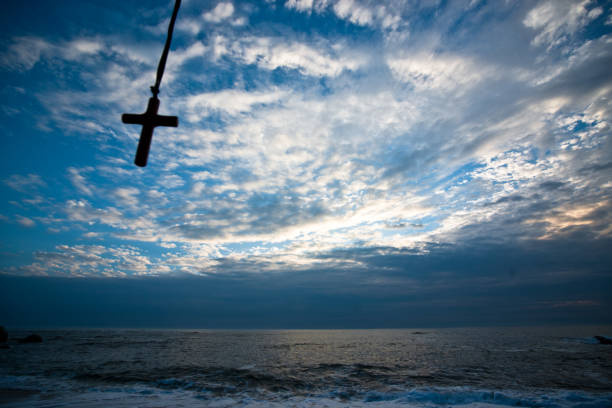 SONY DSCThe Beach Sunrise and the Tree Cross.