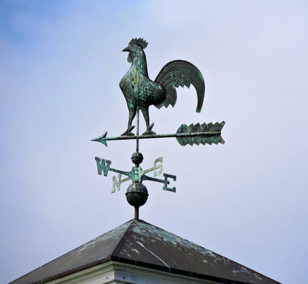 kogut pogoda vane - weather vane zdjęcia i obrazy z banku zdjęć