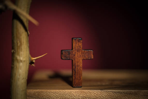 istock the crown and the cross 1333138498