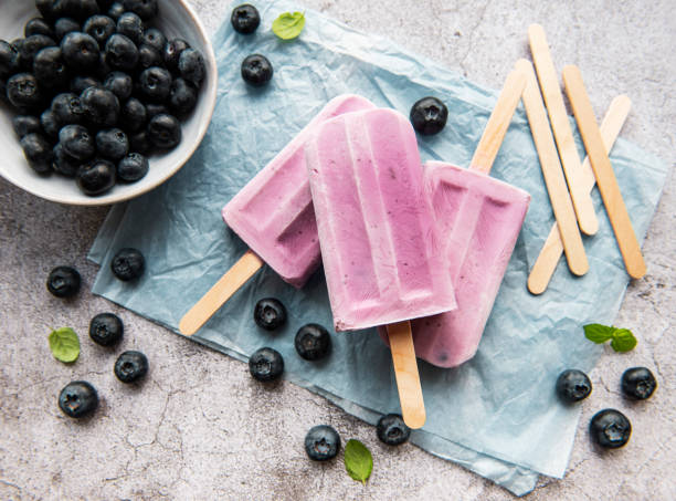 istock Ice cream popsicles from fresh organic blueberries. 1333140973