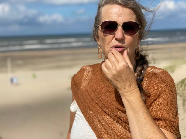 istock Couple at the Dutch coast 1333150482