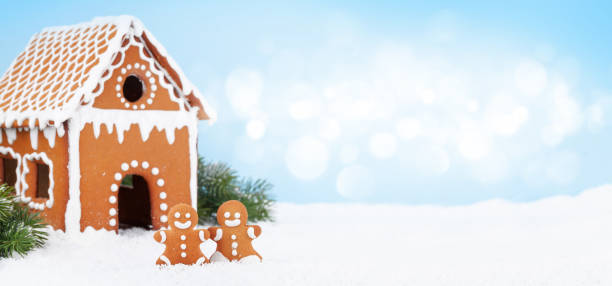 istock Christmas greeting card with gingerbread house 1333162304