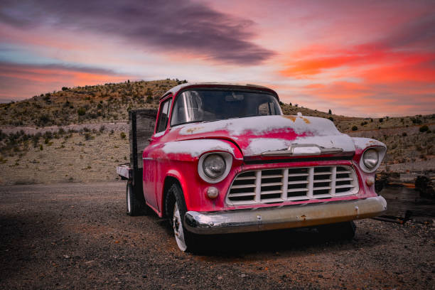 istock Old Disused Vehicle 1333315293