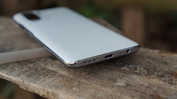 istock Smartphone ports and speakers 1333327597