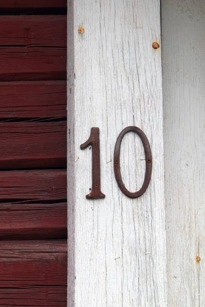 istock old house number 10 1333338860