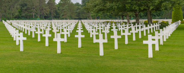 Colleville-Sur-Mer, France: Normandy American Cemetery Colleville-Sur-Mer, France - 08 03 2021: Normandy American Cemetery and Memorial and the Garden of the Missing world war ii cemetery allied forces d day stock pictures, royalty-free photos & images