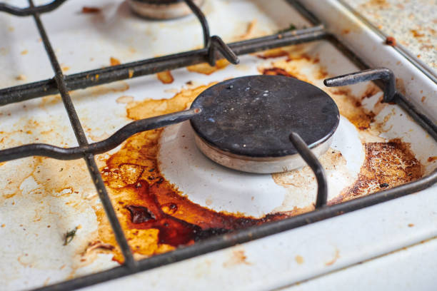 istock Dirty stove with food leftovers 1333393525