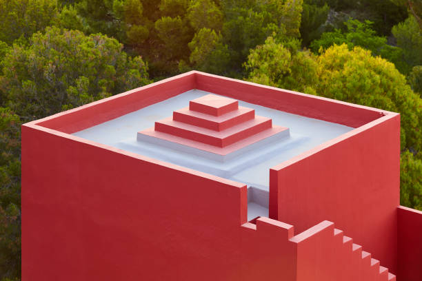 Geometric building construction. The red wall, La manzanera. Calpe