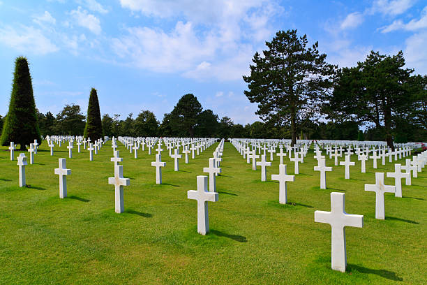 cementerio de guerra americanos de la playa, cerca de omaha, la sala normandy (colleville-sur - basse normandy colleville 1944 france fotografías e imágenes de stock