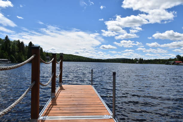 istock Clear Fontaine Lake 1333562071