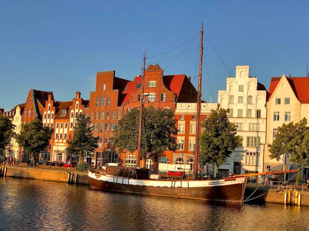 istock Painting by the river 1333584200