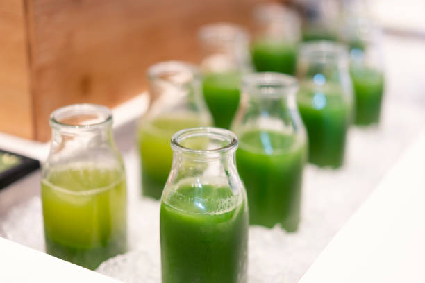 Healthy vegetable juice In Guangdong. juice bar stock pictures, royalty-free photos & images