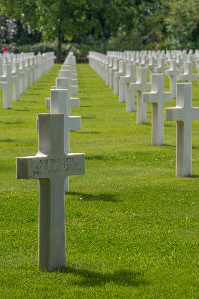 colleville-sur-mer, francia: cementerio americano de normandía - basse normandy colleville 1944 france fotografías e imágenes de stock
